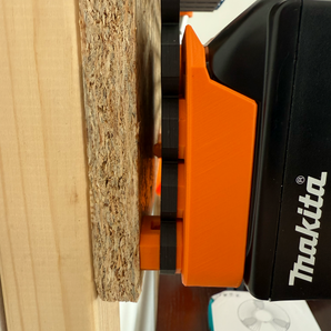 Držák baterie Makita LXT pro Multiboard se zámkem T-bolt