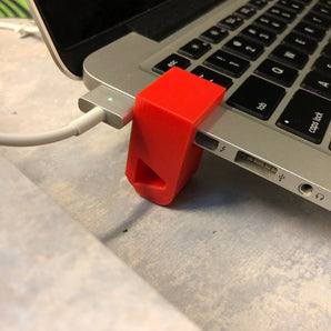 Zvedací stojan pro MacBook Pro Retina 13 palců pro optimální proudění vzduchu
