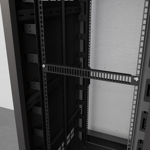 10palcový 0.5U záslepkový panel pro rackovou skříň