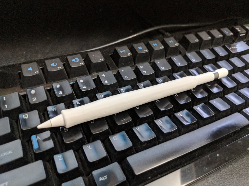 Držák Apple Pencil s úchytem stylusu Wacom Classic