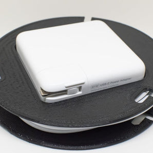 Organizér kabelů pro 61W napájecí adaptér USB-C - MacBook Pro 13' (2017)