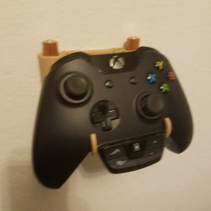 Nástěnný držák na ovladač XBox One - Optimální skladování