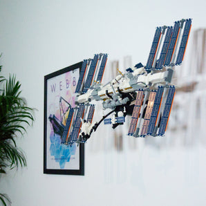 Nástěnný držák pro vesmírnou stanici NASA ISS 21321