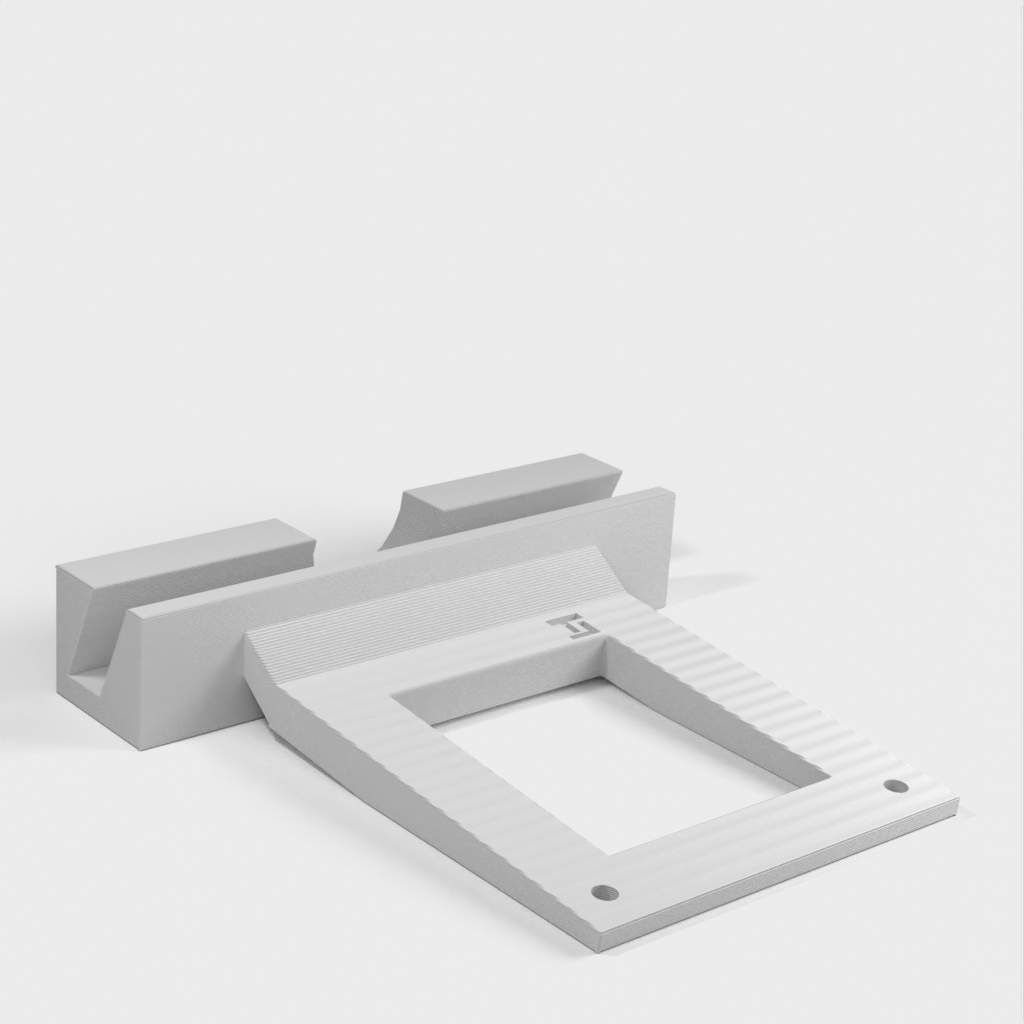 Opravený stojan pro iPad