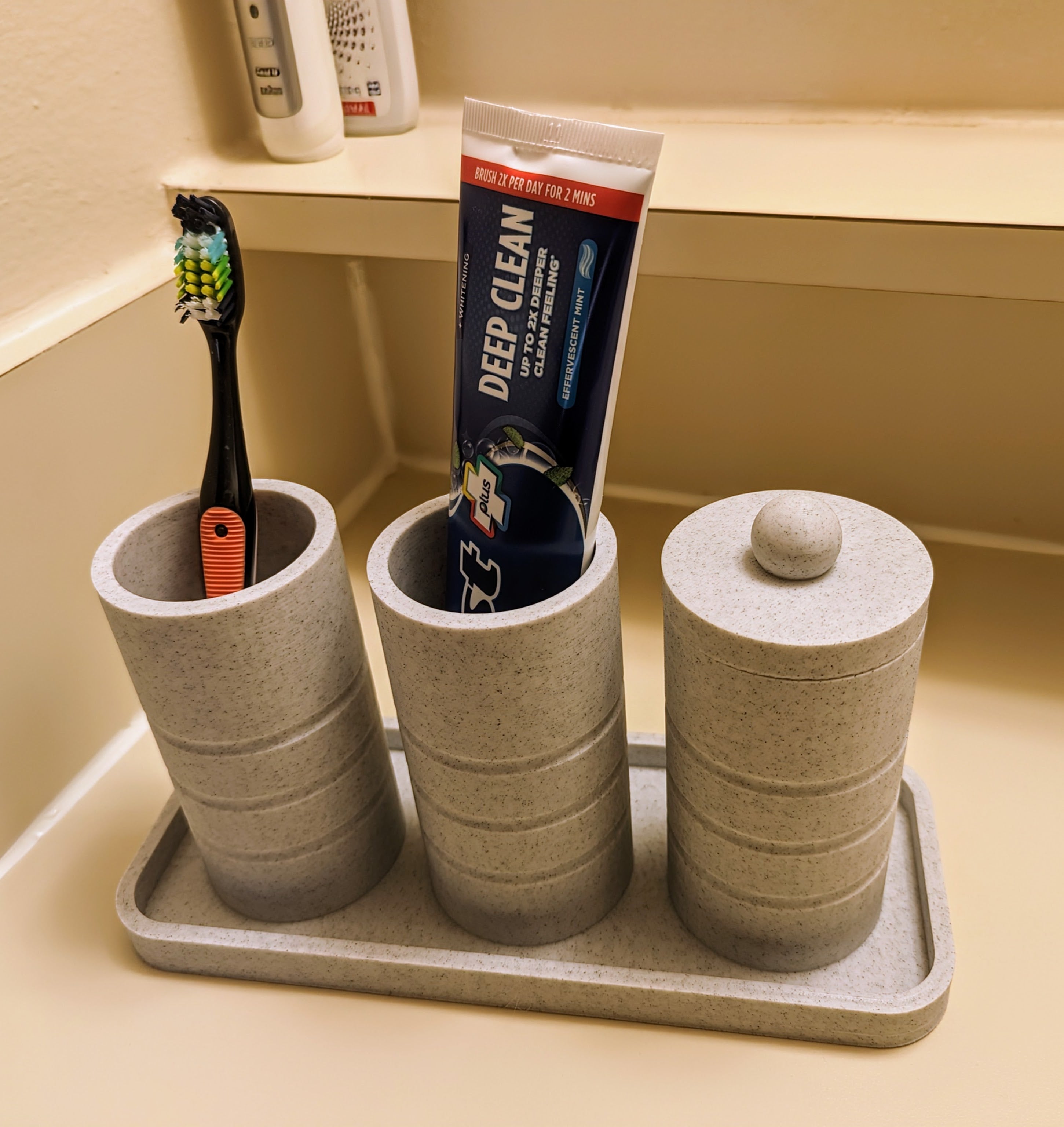 Koupelnový organizér na zubní kartáčky a Q-tipy
