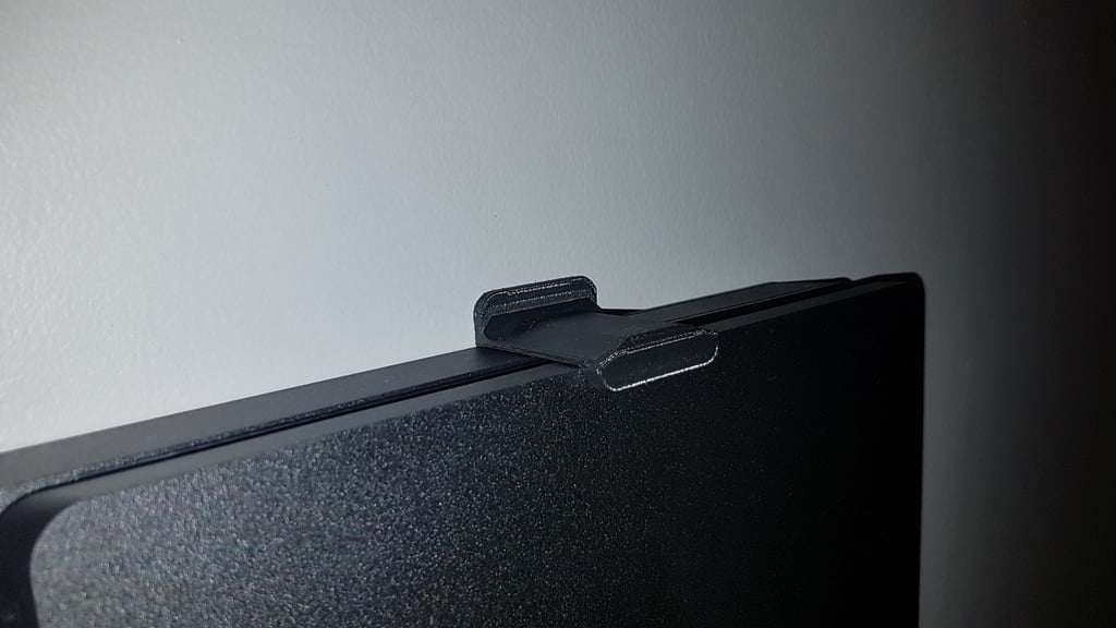 Tenký držák na stěnu PS4