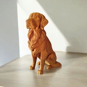 Elegantní socha Golden Retrievra v bronzovém vzhledu