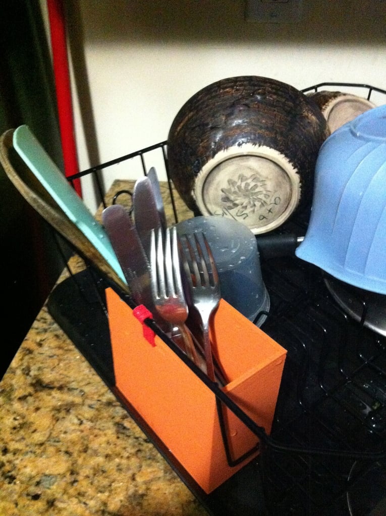 Držák příborů s háčky a odtokem pro stojan na nádobí