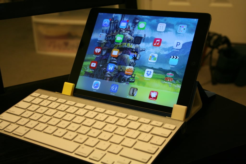 Klávesnice a stojan pro iPad