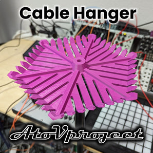 Držák kabelu Eurorack pro mikrofonní stojan
