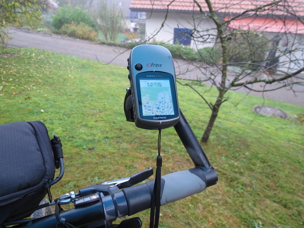 Nastavitelný držák na řídítka pro GPS jednotky Garmin eTrex Legend/Vista