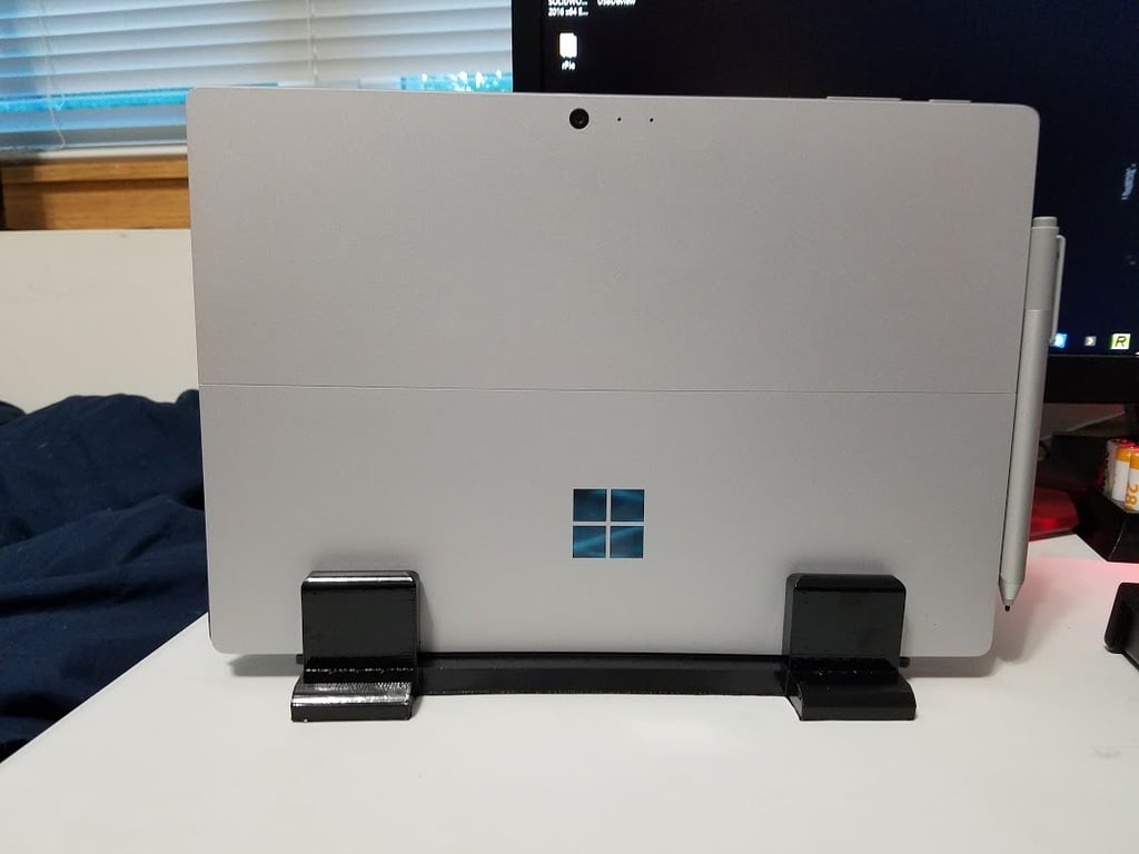 Stojan Surface Pro 4 s klávesnicí