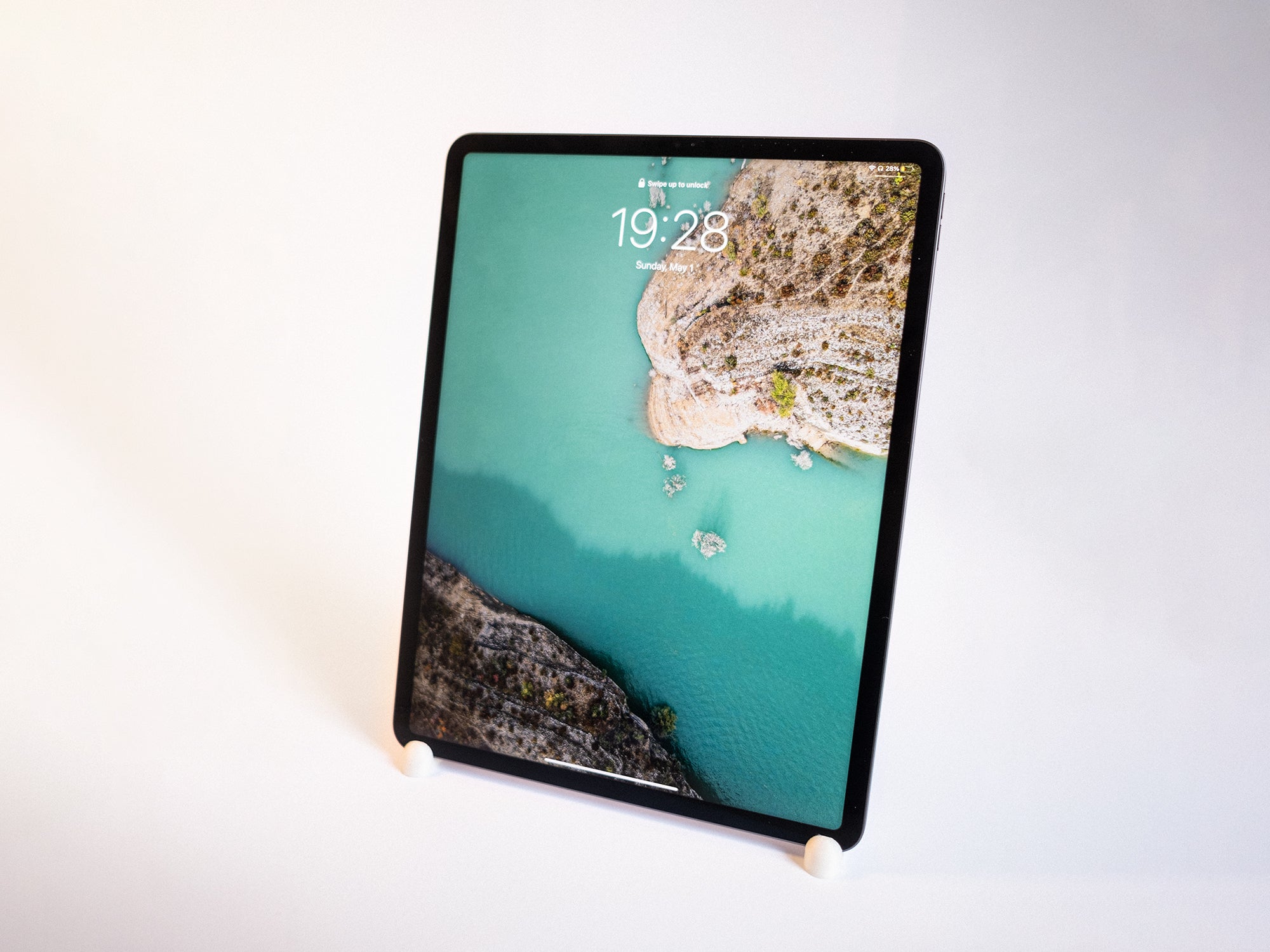Stojan pro iPad Pro 12,9' a iPad Air v orientaci na šířku