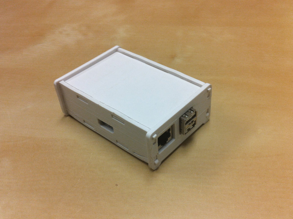 Pouzdro Raspberry Pi založené na akrylovém designu společnosti Adafruit