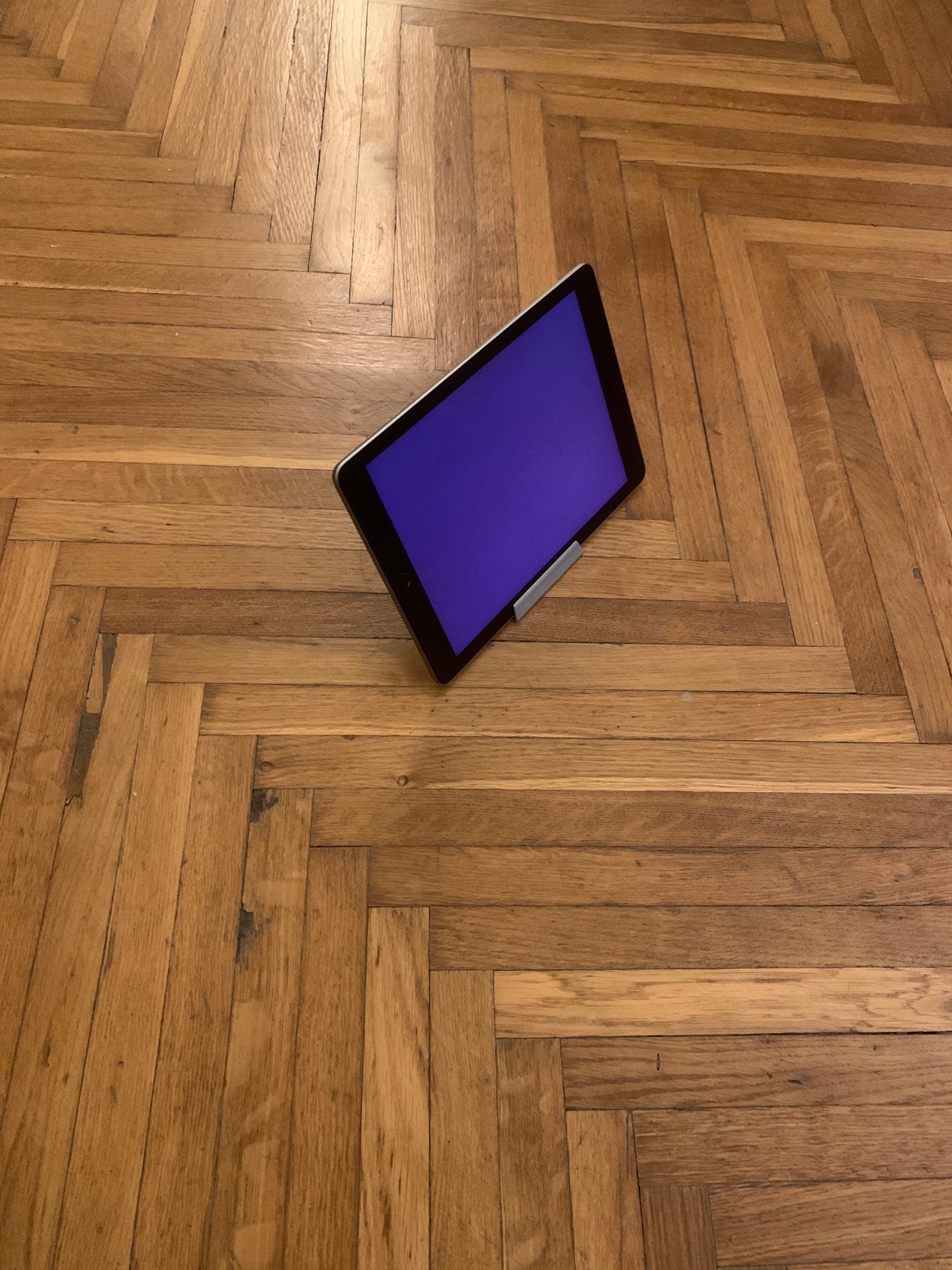 Stojan pro iPad 2018