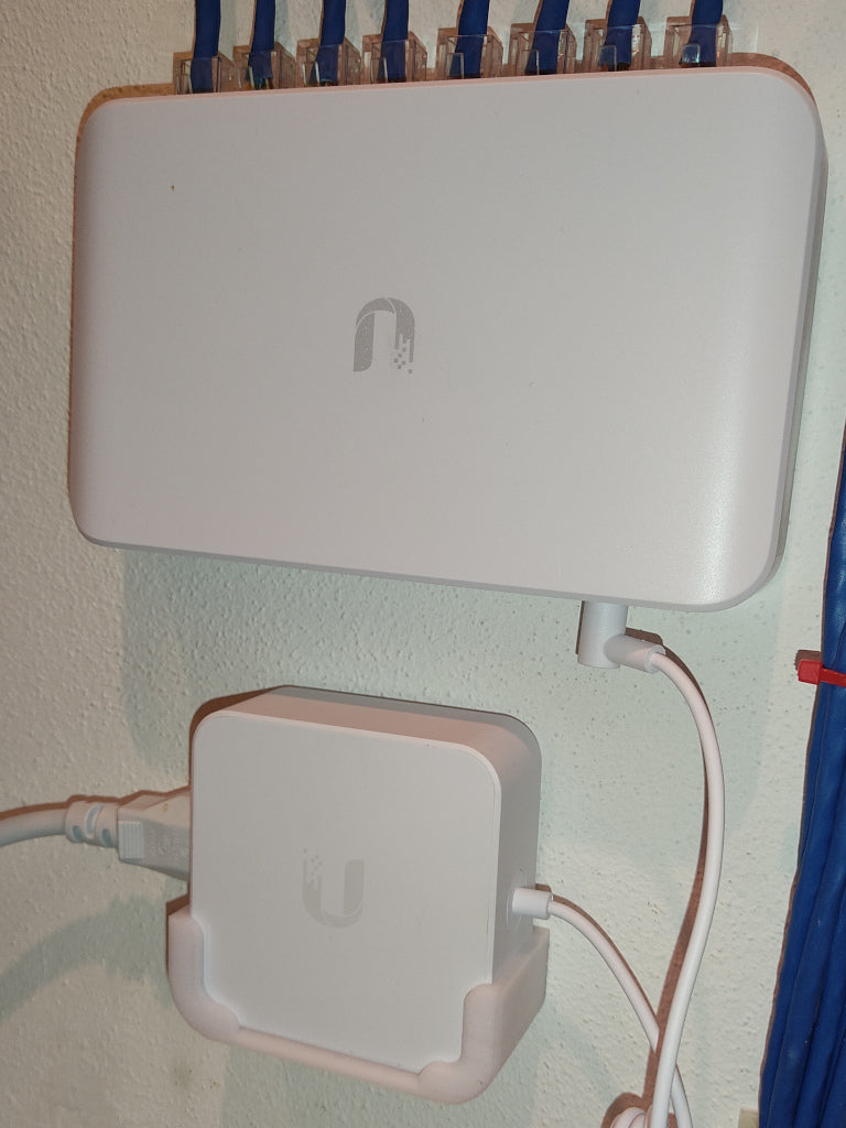 UniFi PSU nástěnný držák