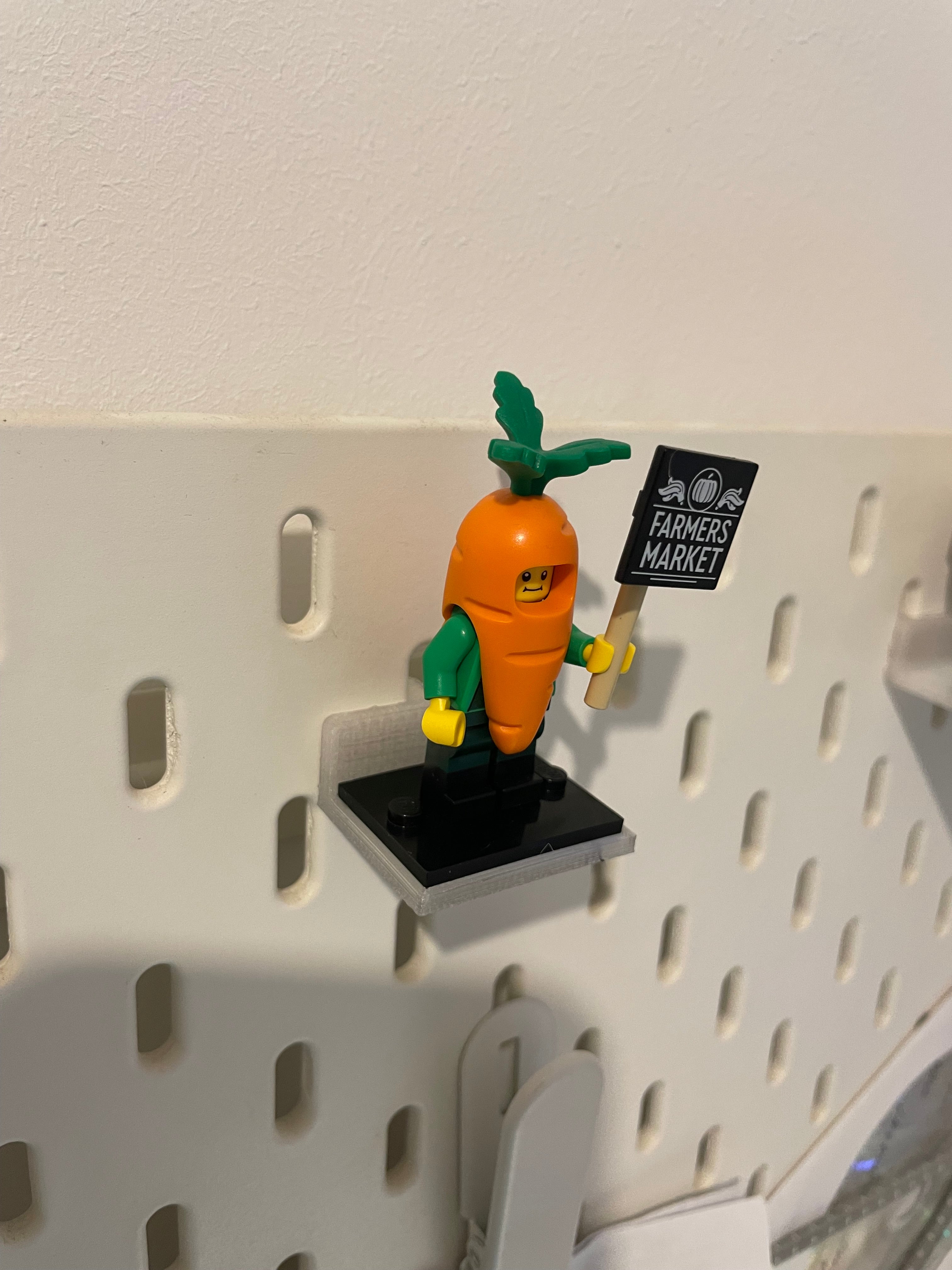 LEGO Minifigure Display pro IKEA SKADIS