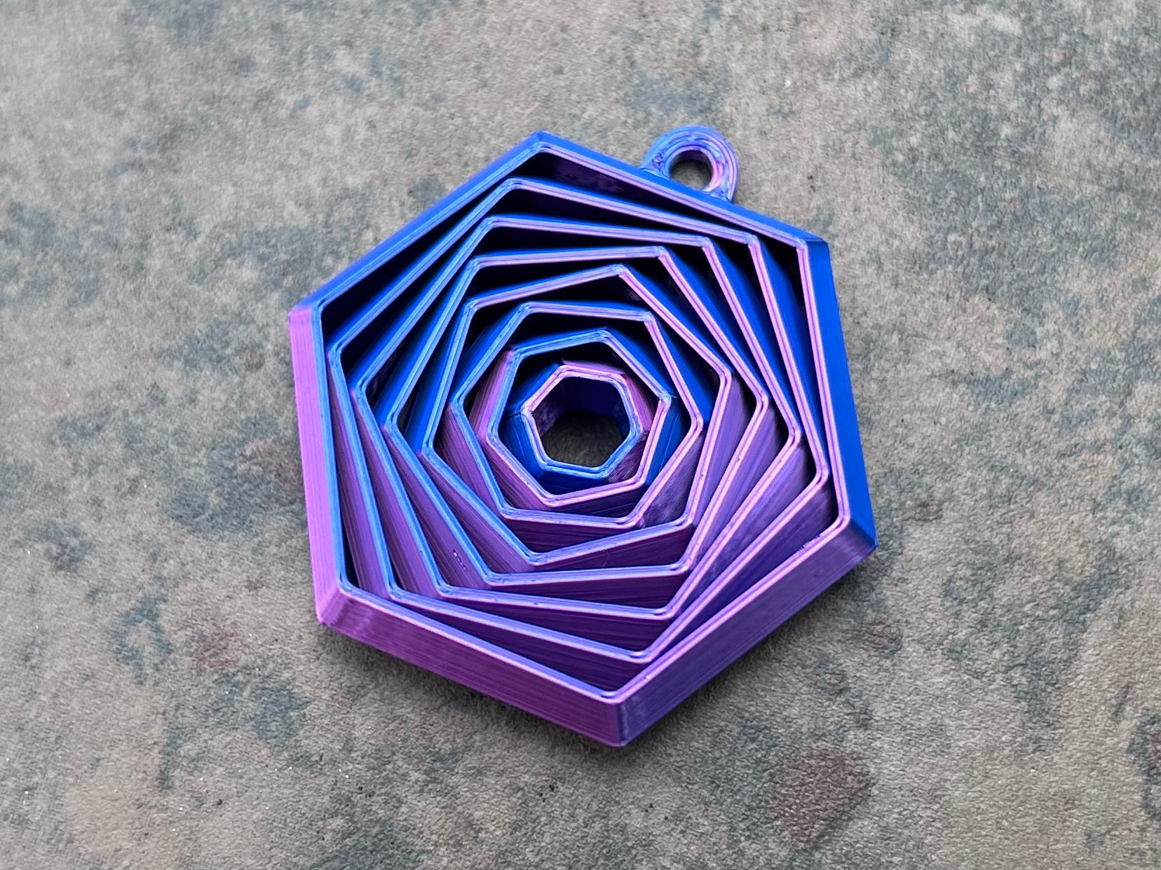 Hexagon Fidget Klíčenka