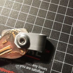 Minimalistický držák na klíče a organizér EDC