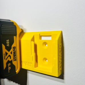 Držák na baterie Duo DeWalt 18V pro montáž na stěnu a strop
