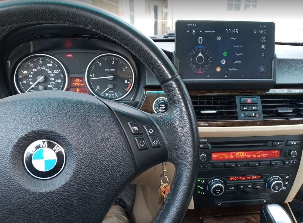 BMW E90 Držák na tablet Samsung na palubní desku