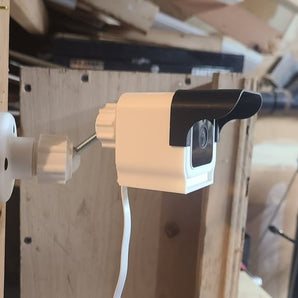 Nastavitelný držák na stěnu Wyze Cam V3 pro vnitřní i venkovní použití