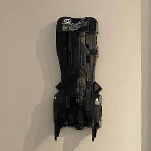 Lego Batmobil - Vertikální nástěnná montáž