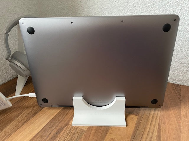Stolní stojan pro Apple MacBook Pro 13' M1