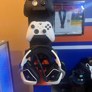 Nástěnný držák na Xbox Controller a sluchátka Modulární řešení