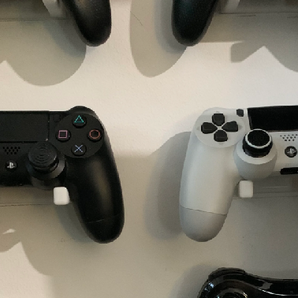 Univerzální závěs ovladače pro PlayStation, Xbox a Nintendo Switch
