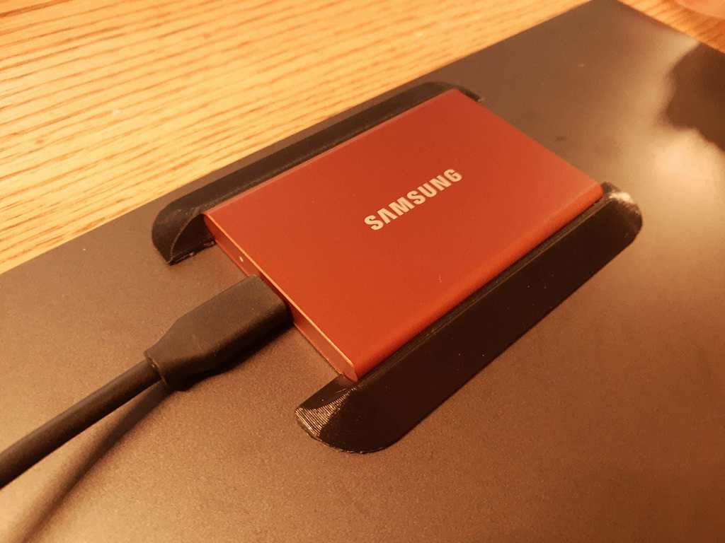 Nízkoprofilový držák pro SSD Samsung T7