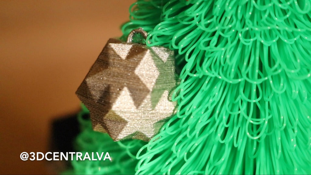 3D vytištěný vánoční stromeček s kožešinovými detaily