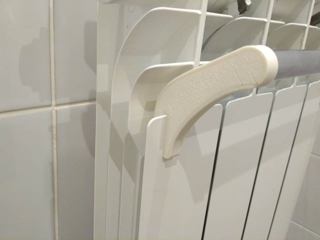 Držák ručníku na radiátor pro 16mm trubku