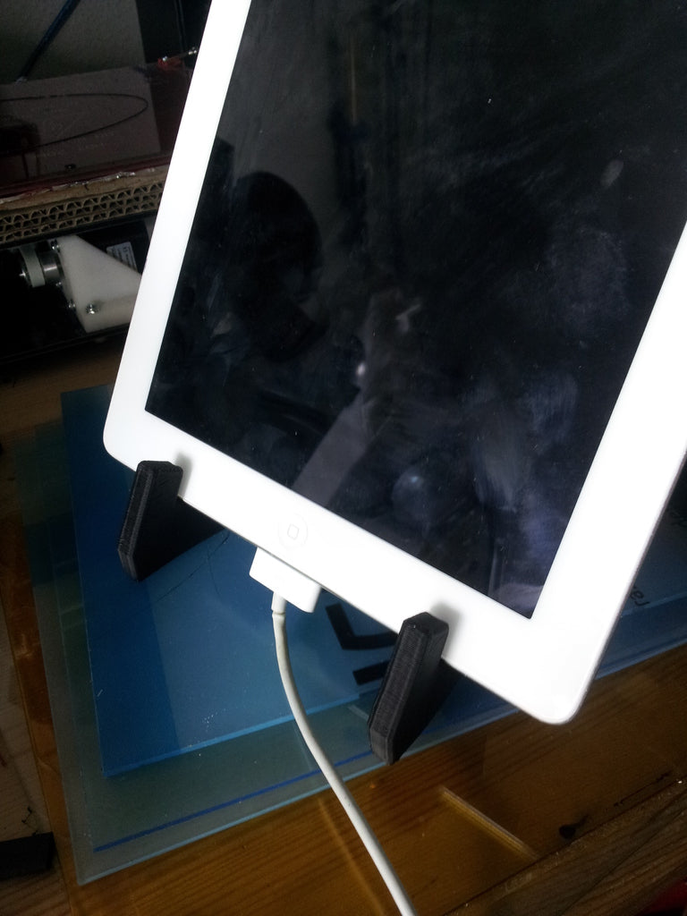 Eliptický nastavitelný stojan na tablet pro iPad a další tablety