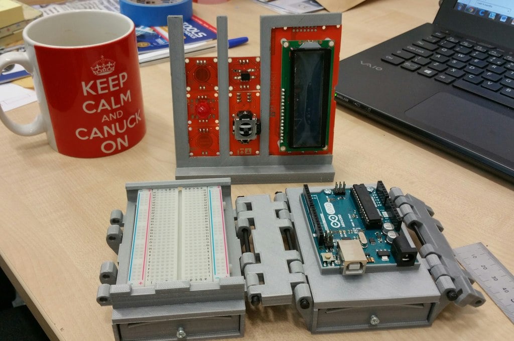Senzor Tinkerkit a držák Arduino Uno