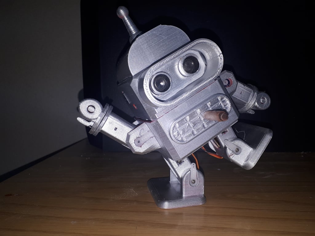 Robot Otto Bender s rukama od Redxvb