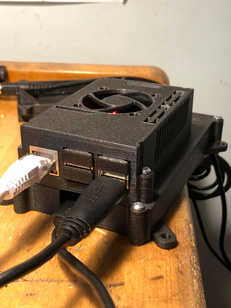 Raspberry Pi 3 - Kryt s horním držákem ventilátoru