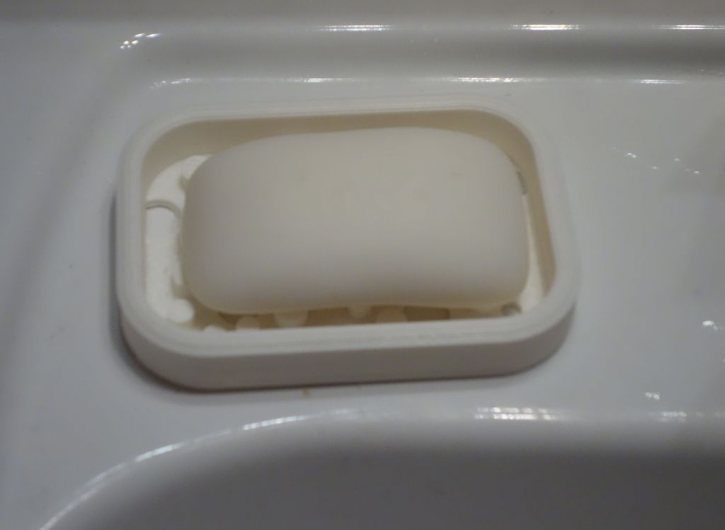 Protiskluzová miska na mýdlo 100x70x15mm s nastavitelnou velikostí