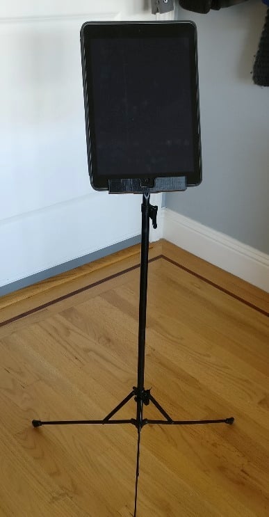 Držák na hudební stojan pro iPad/tablet