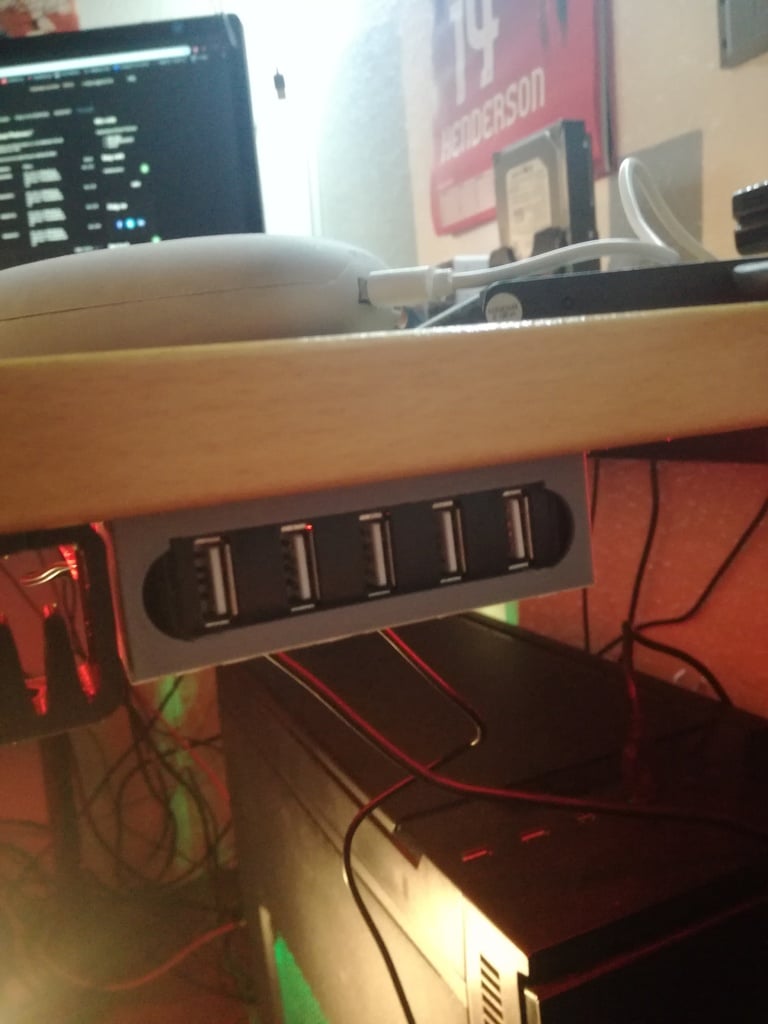 Nástěnný a stolní rozbočovač Sanberg USB Hub