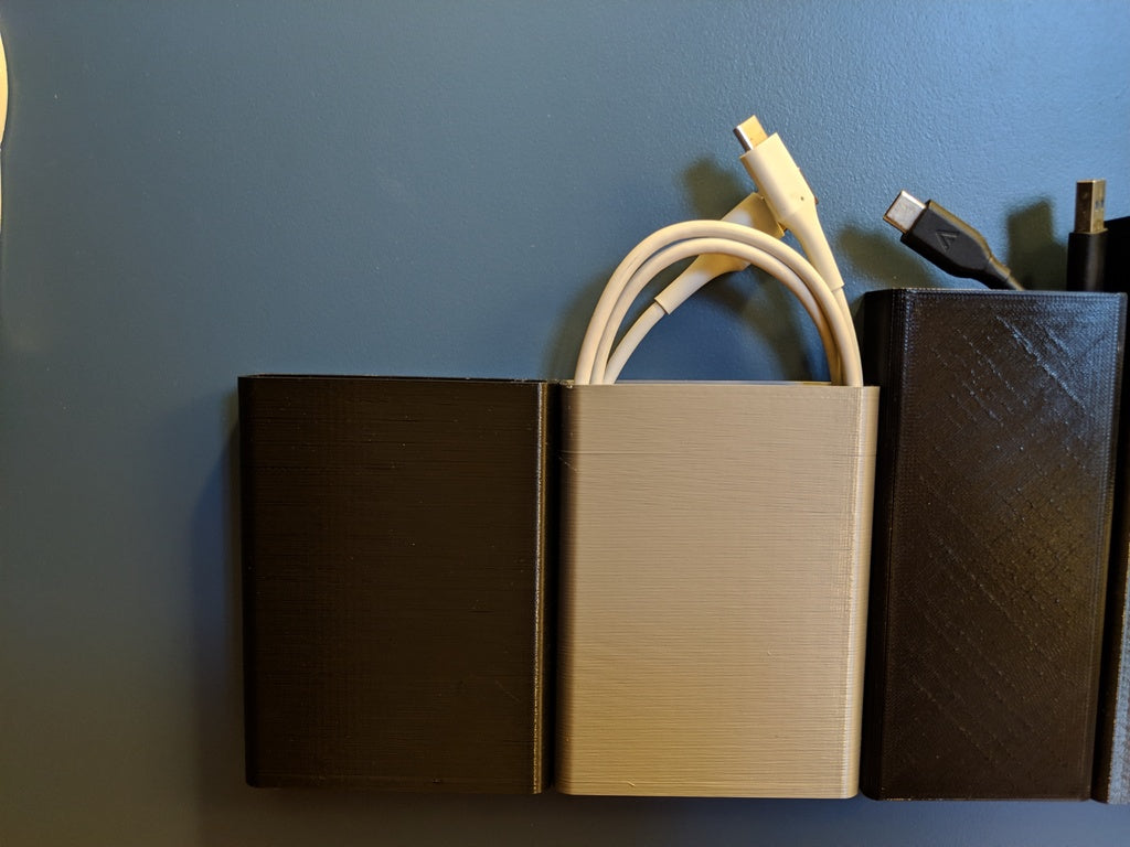 Úložný prostor pro kabely pro Ikea Besta s příkazovými proužky – Nejsou vyžadovány žádné podpěry