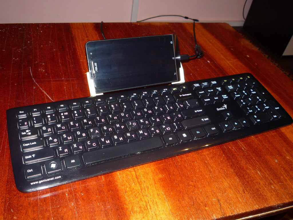 Stojan na klávesnici tabletu pro Genius SlimStar a ASUS Zenfone 6