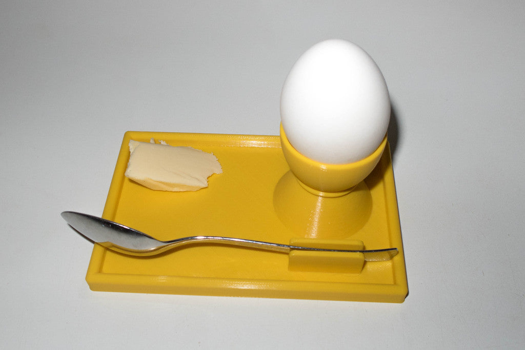 Tenký designový kalíšek na vejce s držákem na lžičku (verze 2)