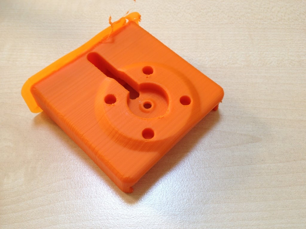 Otočný držák autonabíječky pro iPhone 4 4S s magnety