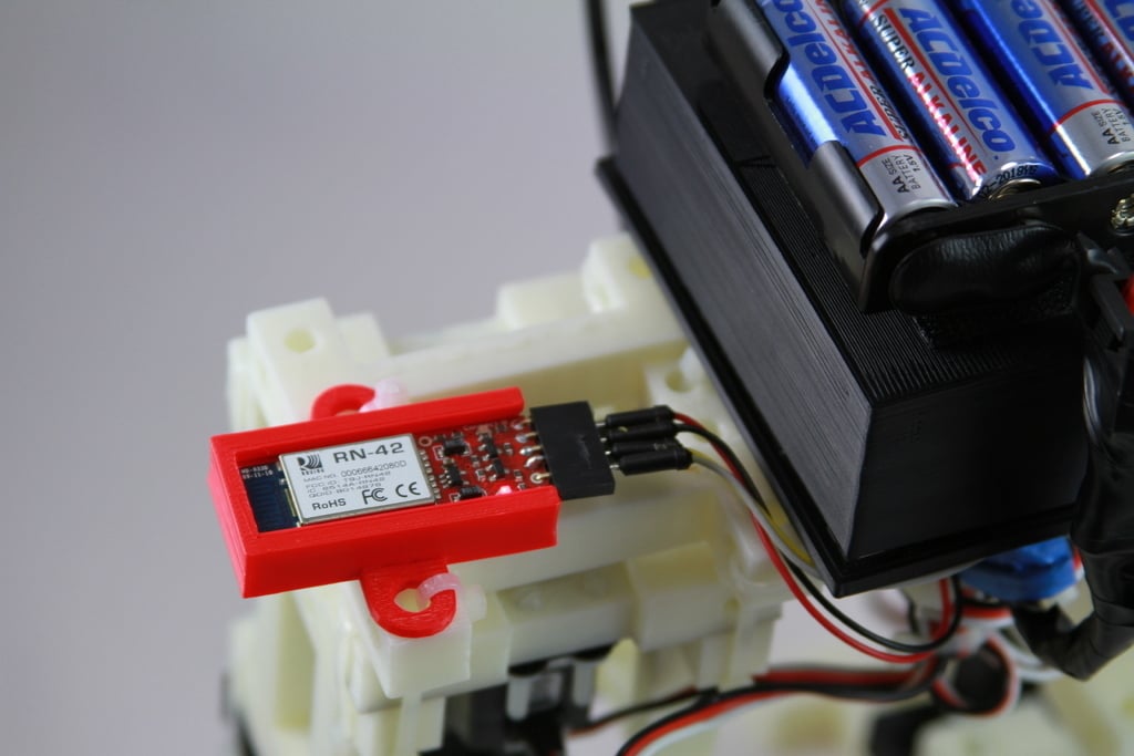 MegaPed Servo I Brace 4-servo Arduino řízený bipedální robot