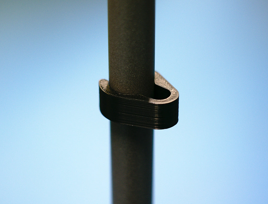 Vlastní kabelová spona pro mikrofonní stojan
