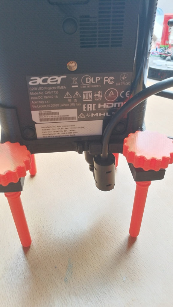 Nastavitelný montážní stojan pro LED projektor Acer C200