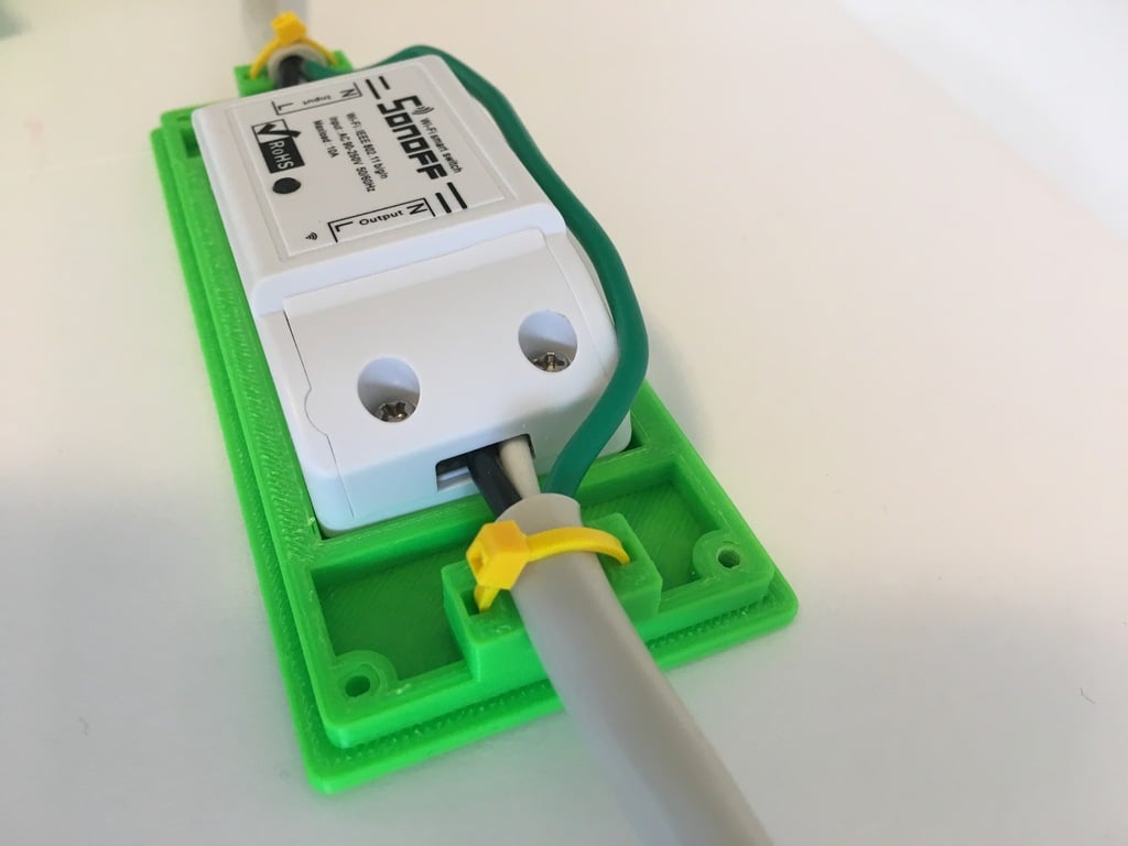 Spínací skříňka Sonoff 10A ovládaná WiFi s tlačítkem a napínáním kabelu