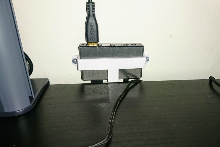 Nástěnný držák pro Icybox IB-AC610 4portový USB hub