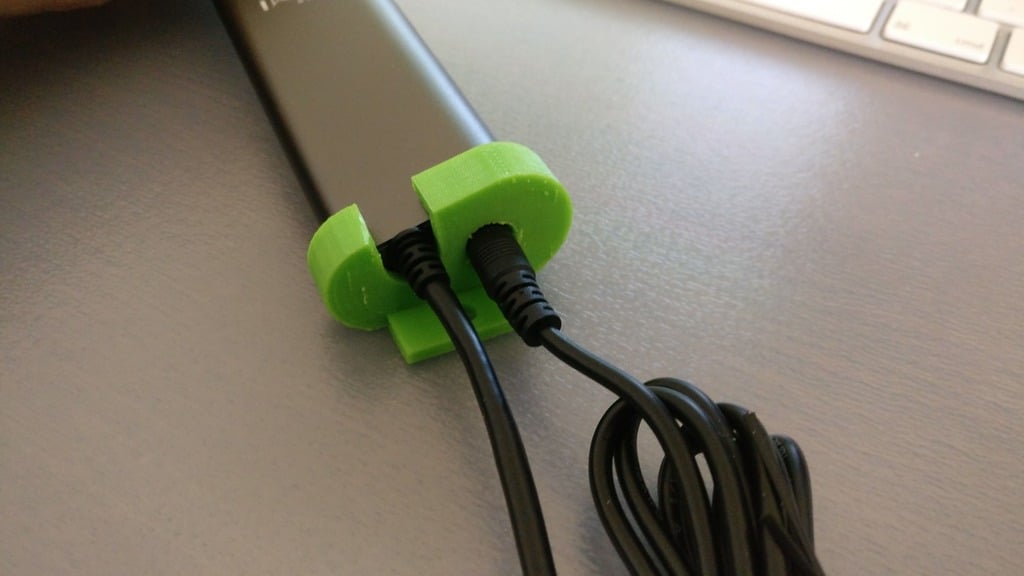 Montážní držák kovového nabíjecího rozbočovače i-tec USB 3.0
